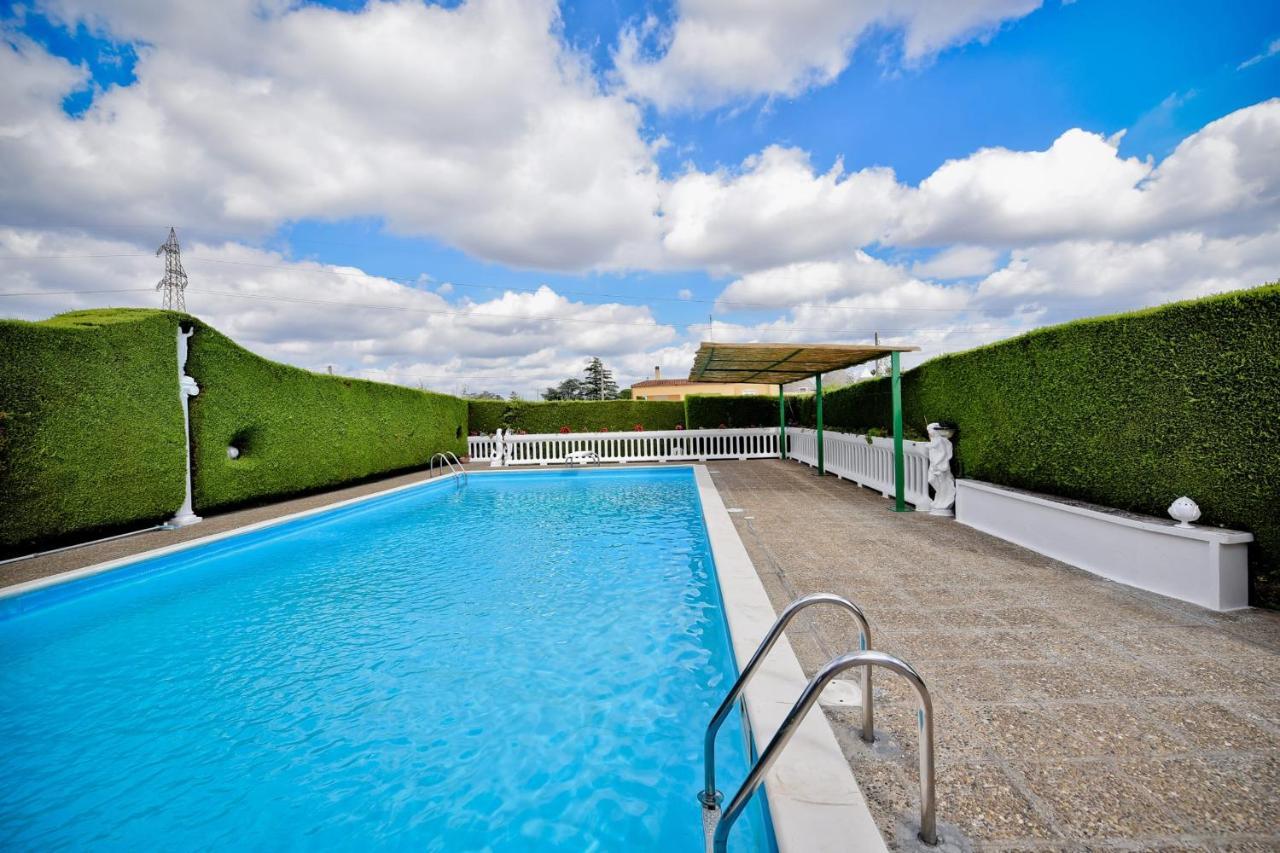 فيلا I Cinque Trulli With Swimming Pool مارتينا فرانكا المظهر الخارجي الصورة